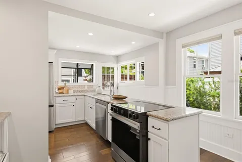 $1,290,000 | 800 18th Avenue North, St. Petersburg, FL 33704