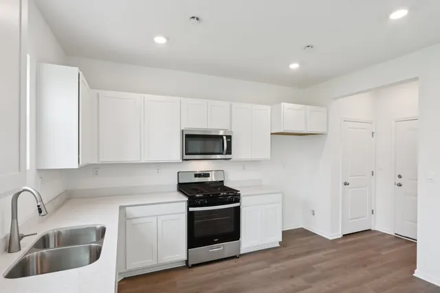 $385,990 | 2457 Semillon Street, Oswego, IL 60543