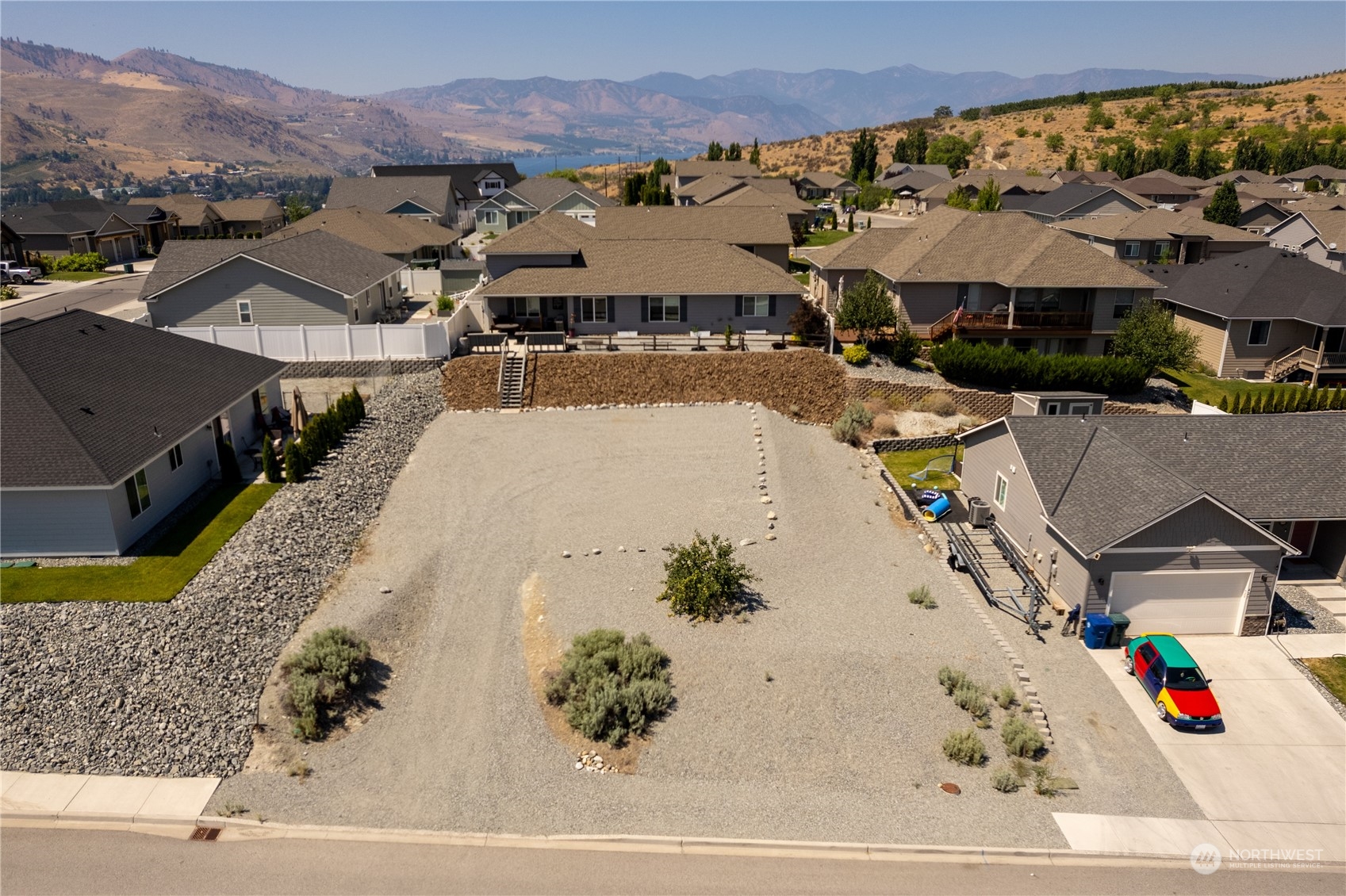 415 Spring View Place Chelan, WA 98816 - Photo 3 of 16 Gallery Image 3
