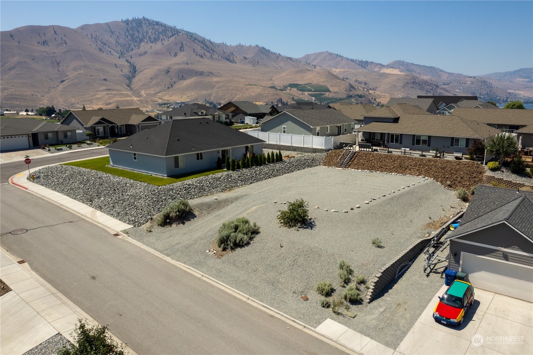 415 Spring View Place Chelan, WA 98816 - Photo 4 of 16 Gallery Image 4