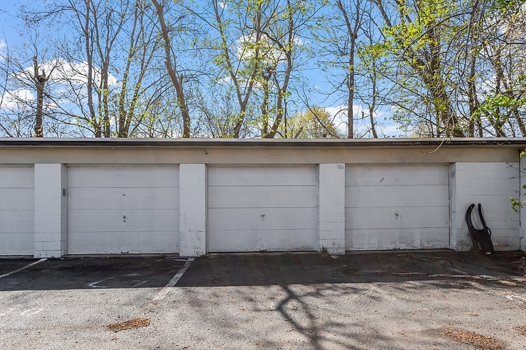 10 Vecchia Street, Unit C Webster, MA 01570 - Photo 28 of 29 a view of a garage