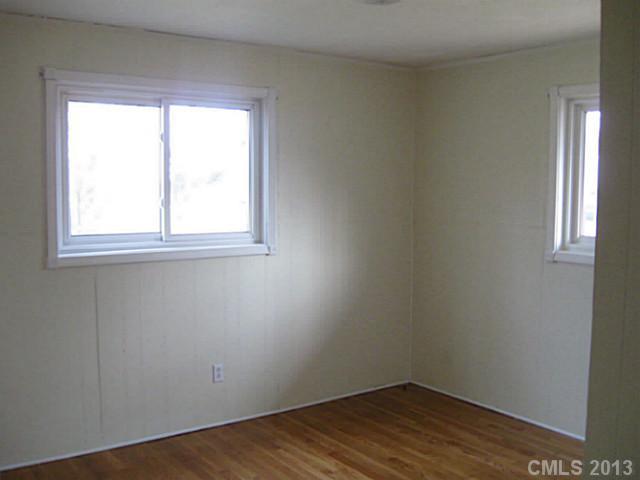435 Perry Road Troutman, NC 28166 - Photo 7 of 16 Gallery Image 7