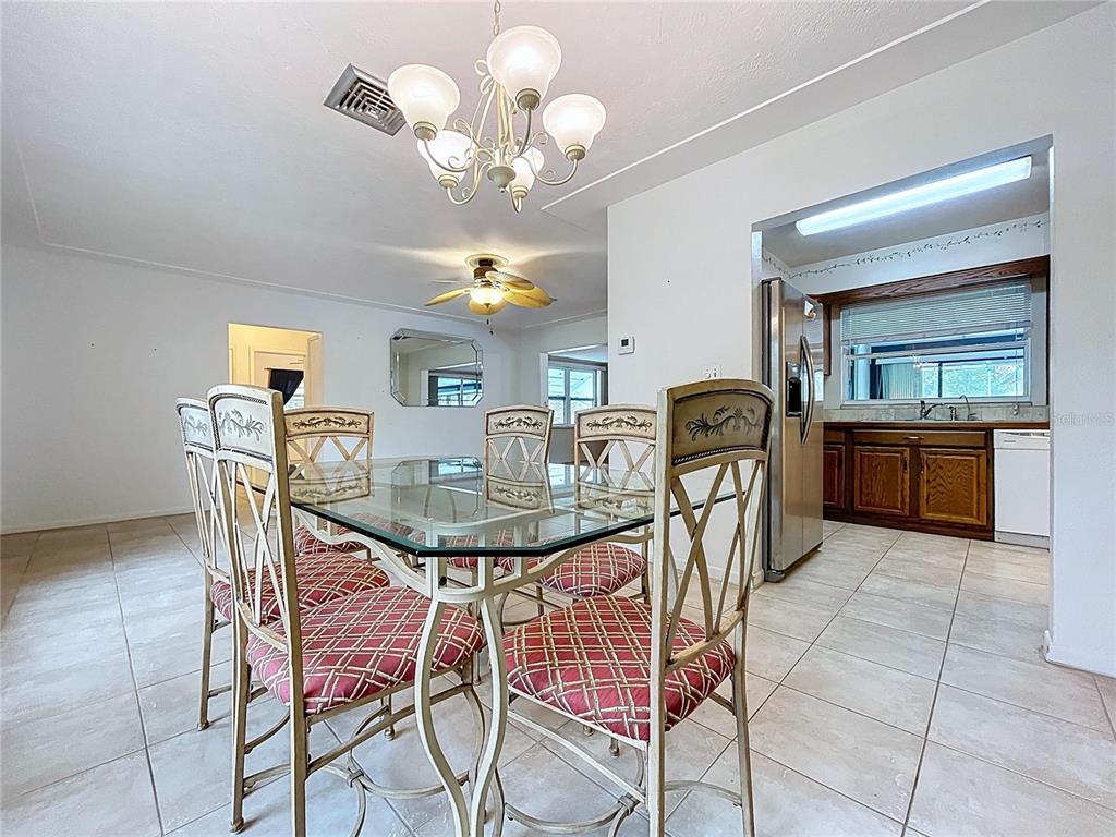 1002 Bay Breeze Terrace Largo, FL 33770 - Photo 17 of 46