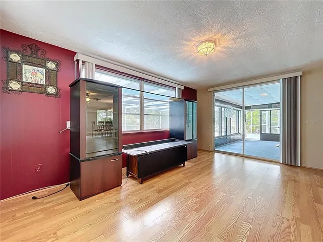 $500,000 | 1002 Bay Breeze Terrace, Largo, FL 33770