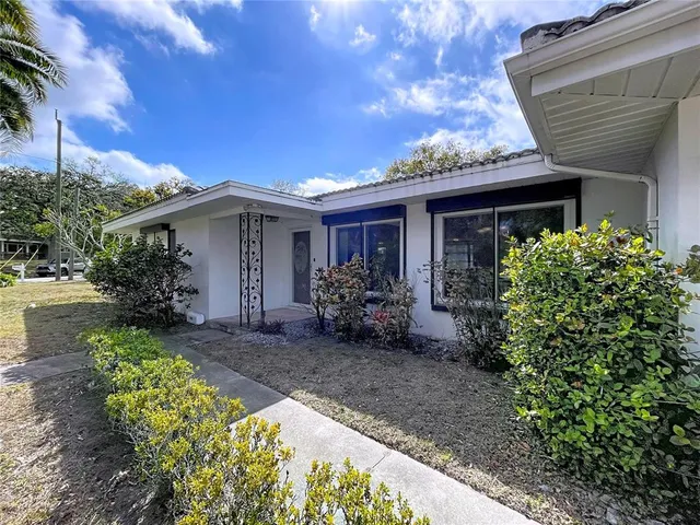 $500,000 | 1002 Bay Breeze Terrace, Largo, FL 33770