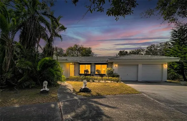 $500,000 | 1002 Bay Breeze Terrace, Largo, FL 33770