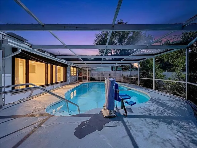 $500,000 | 1002 Bay Breeze Terrace, Largo, FL 33770