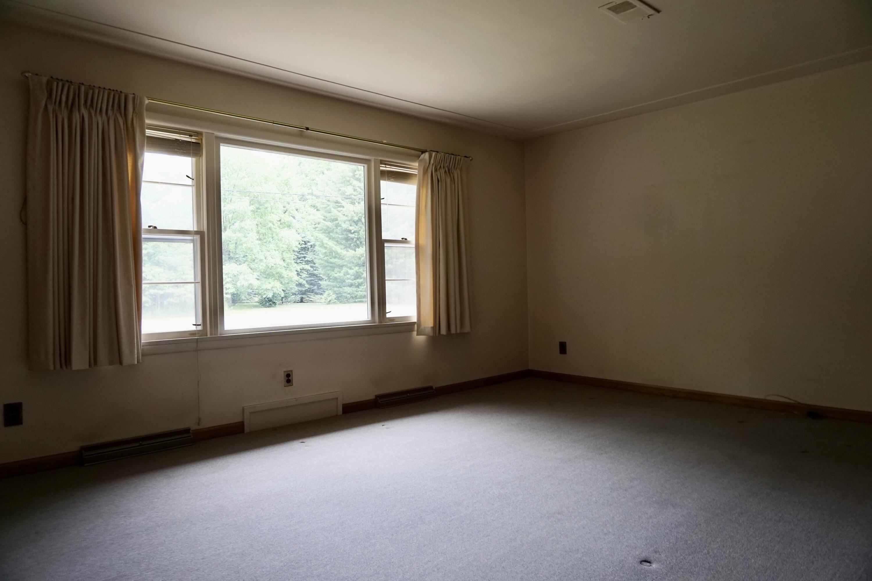 2909 Hall Road Muskegon, MI 49442 - Photo 17 of 28 DSC06018