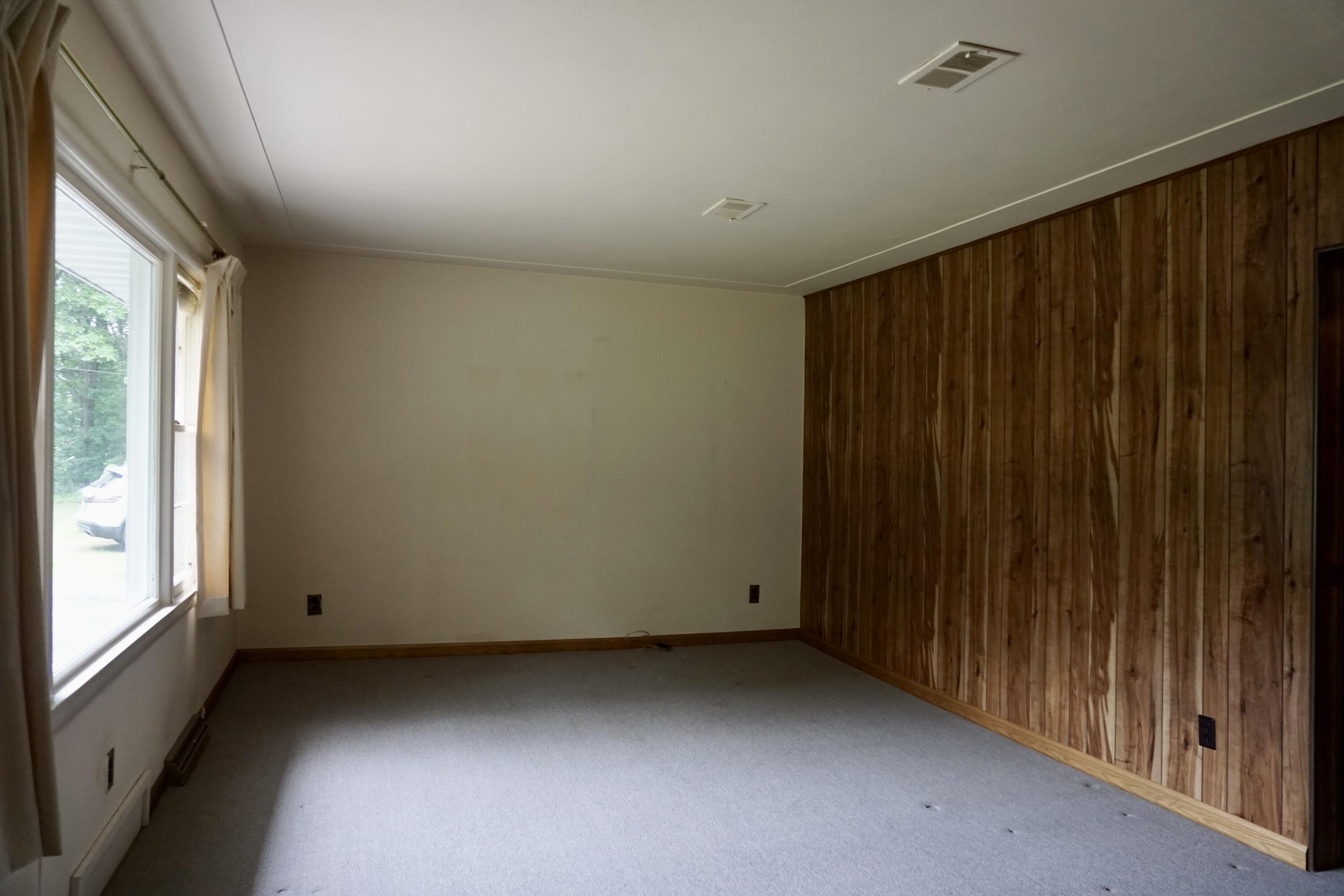 2909 Hall Road Muskegon, MI 49442 - Photo 18 of 28 DSC06017