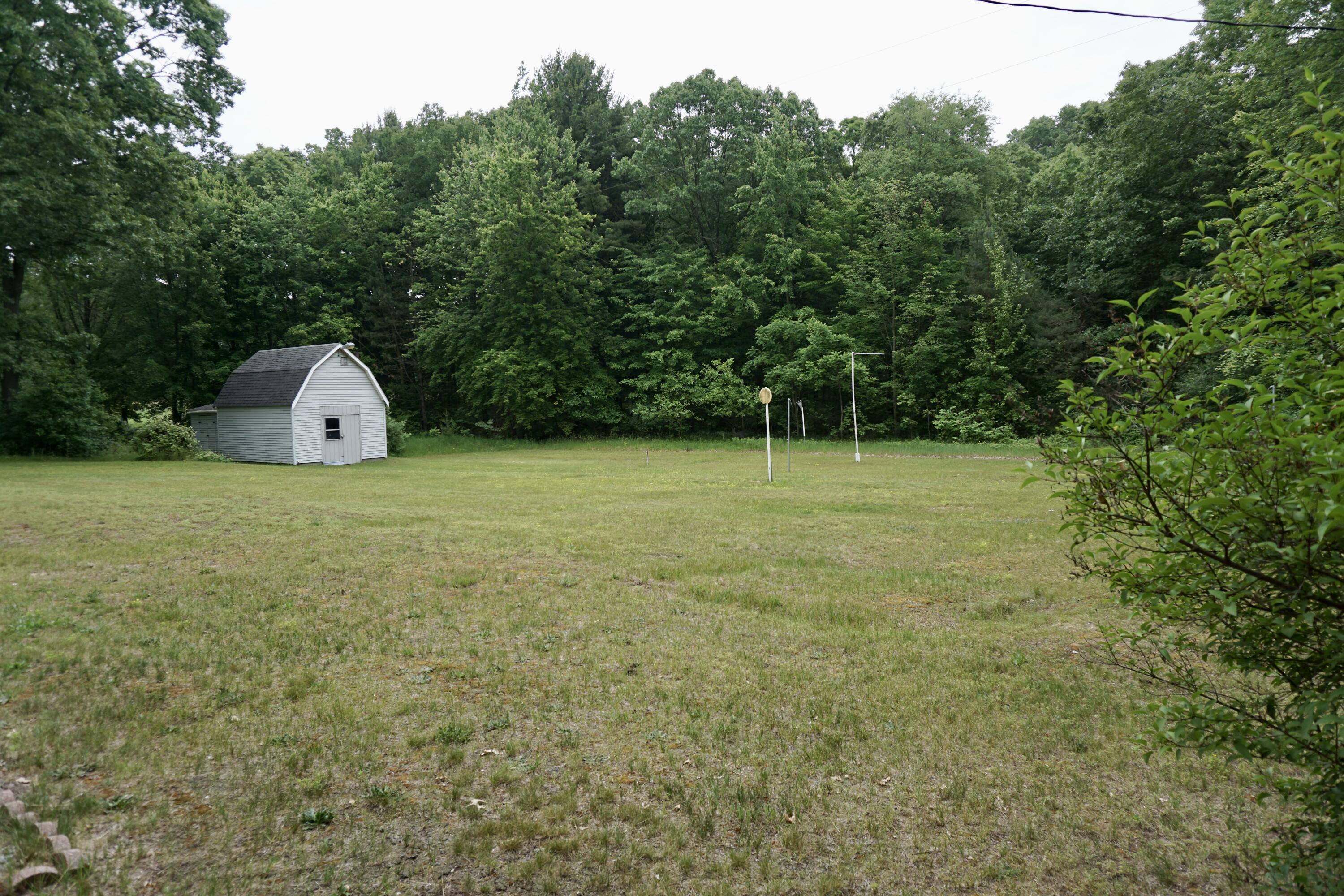 2909 Hall Road Muskegon, MI 49442 - Photo 8 of 28 DSC06009