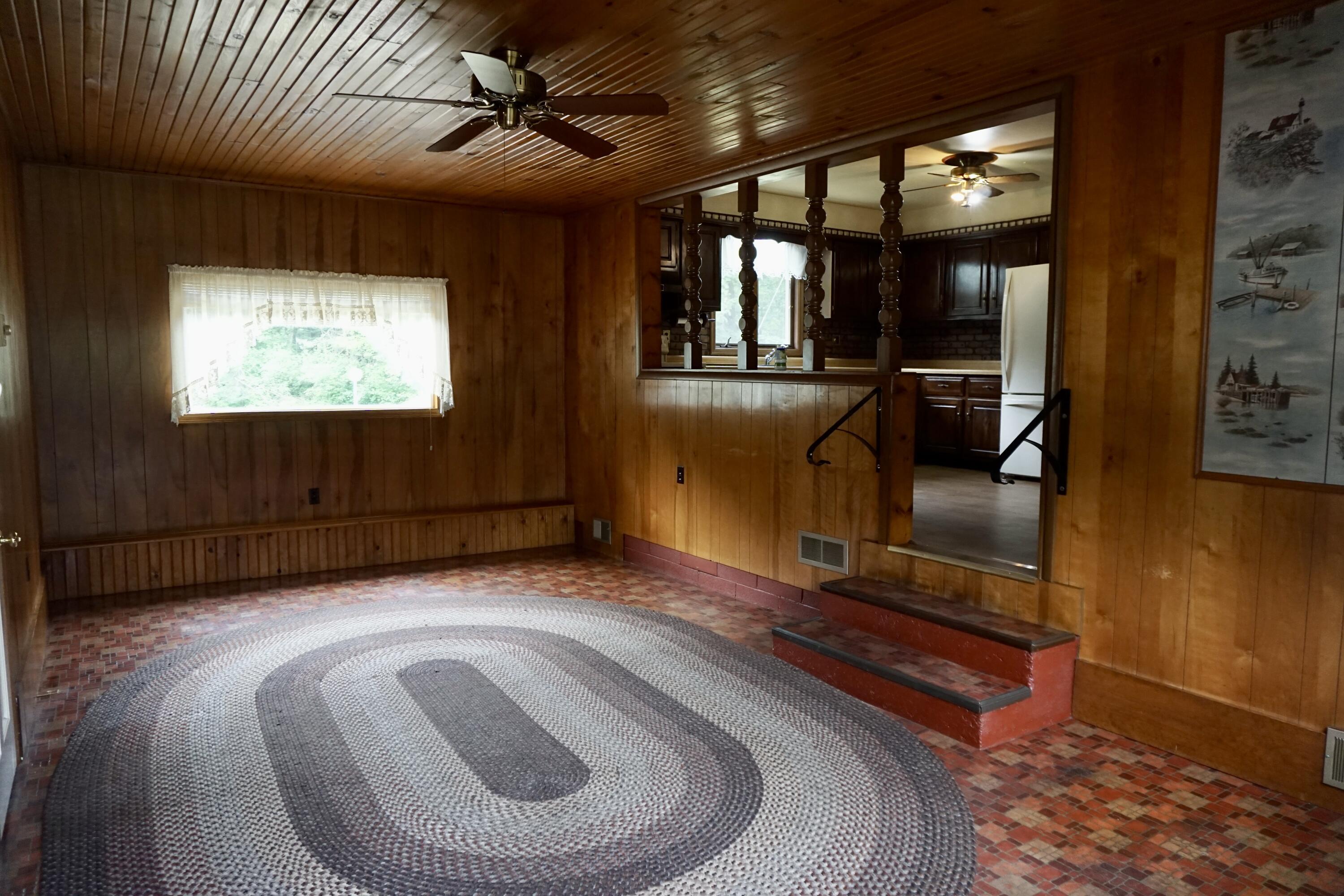 2909 Hall Road Muskegon, MI 49442 - Photo 9 of 28 DSC06010