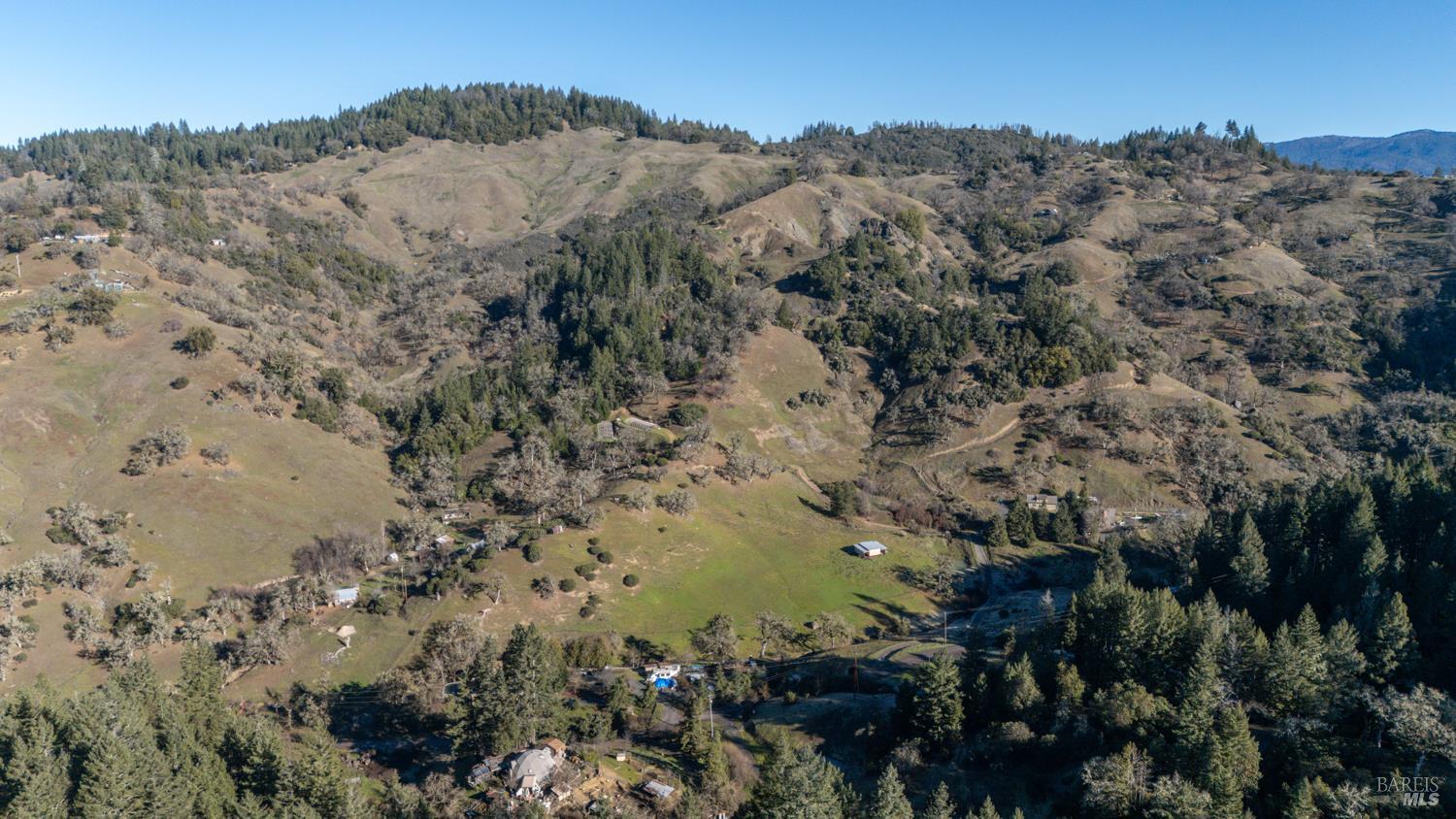 8400 Cave Creek Road Redwood Valley, CA 95470 - Photo 19 of 37