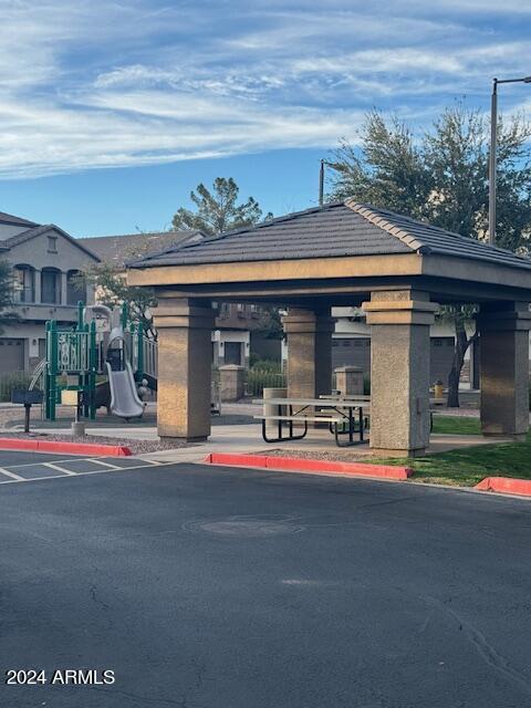 2727 North Price Road, Unit 47 Chandler, AZ 85224 - Photo 18 of 20 Play area with table