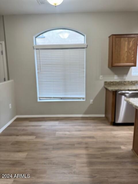 2727 North Price Road, Unit 47 Chandler, AZ 85224 - Photo 4 of 20 Dining area