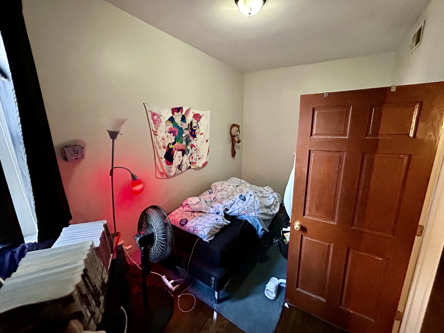 5714 South Prairie Avenue Chicago, IL 60637 - Photo 17 of 39 a bedroom with a bed and a closet