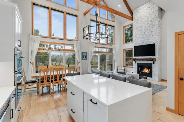 $2,175,000 | 481 Weeks Hill Road, Stowe, VT 05672