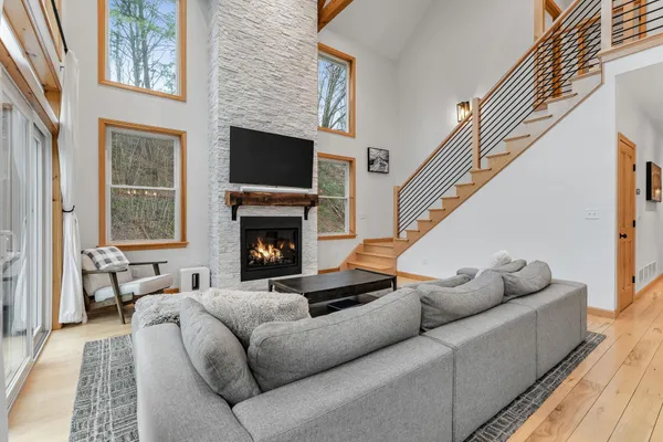 $2,175,000 | 481 Weeks Hill Road, Stowe, VT 05672