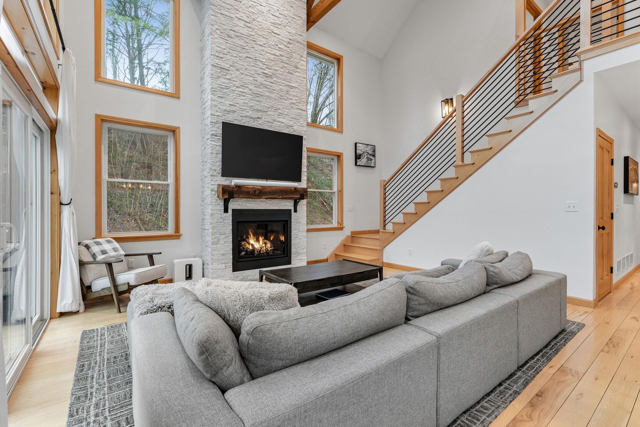 481 Weeks Hill Road Stowe, VT 05672 - Photo 27 of 54