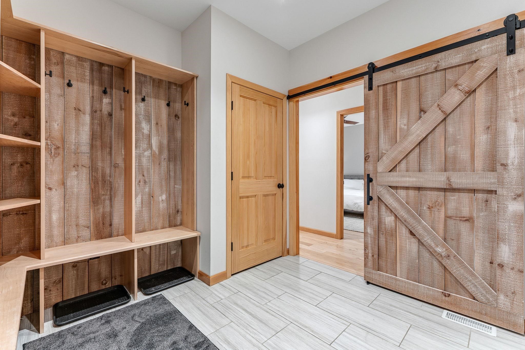 481 Weeks Hill Road Stowe, VT 05672 - Photo 10 of 54