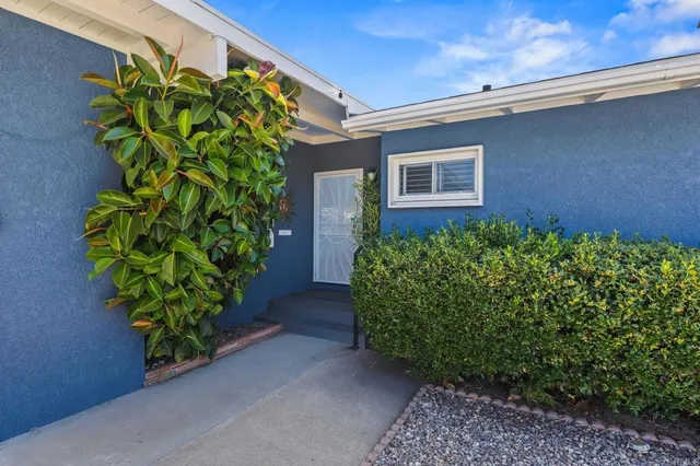 $979,000 | 6817 Birchwood Street, San Diego, CA 92120