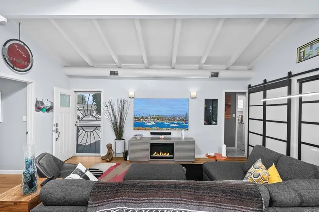 $979,000 | 6817 Birchwood Street, San Diego, CA 92120