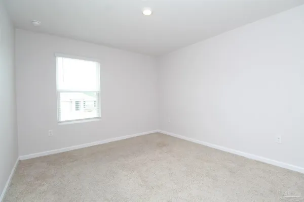 $2,175 | 4650 Red Oak Drive, Milton, FL 32583