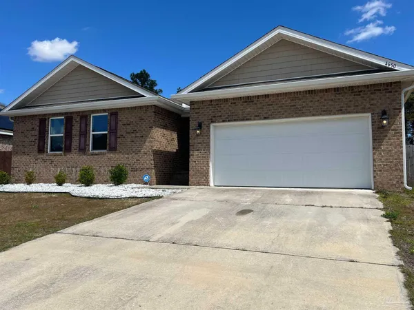 $2,175 | 4650 Red Oak Drive, Milton, FL 32583