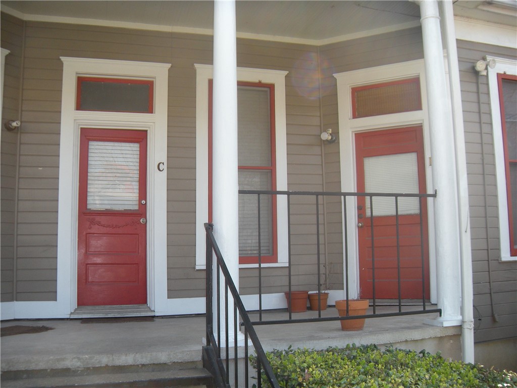 915 West 23rd Street, Unit C Austin, TX 78705 - Photo 2 of 22 a view of front door of house