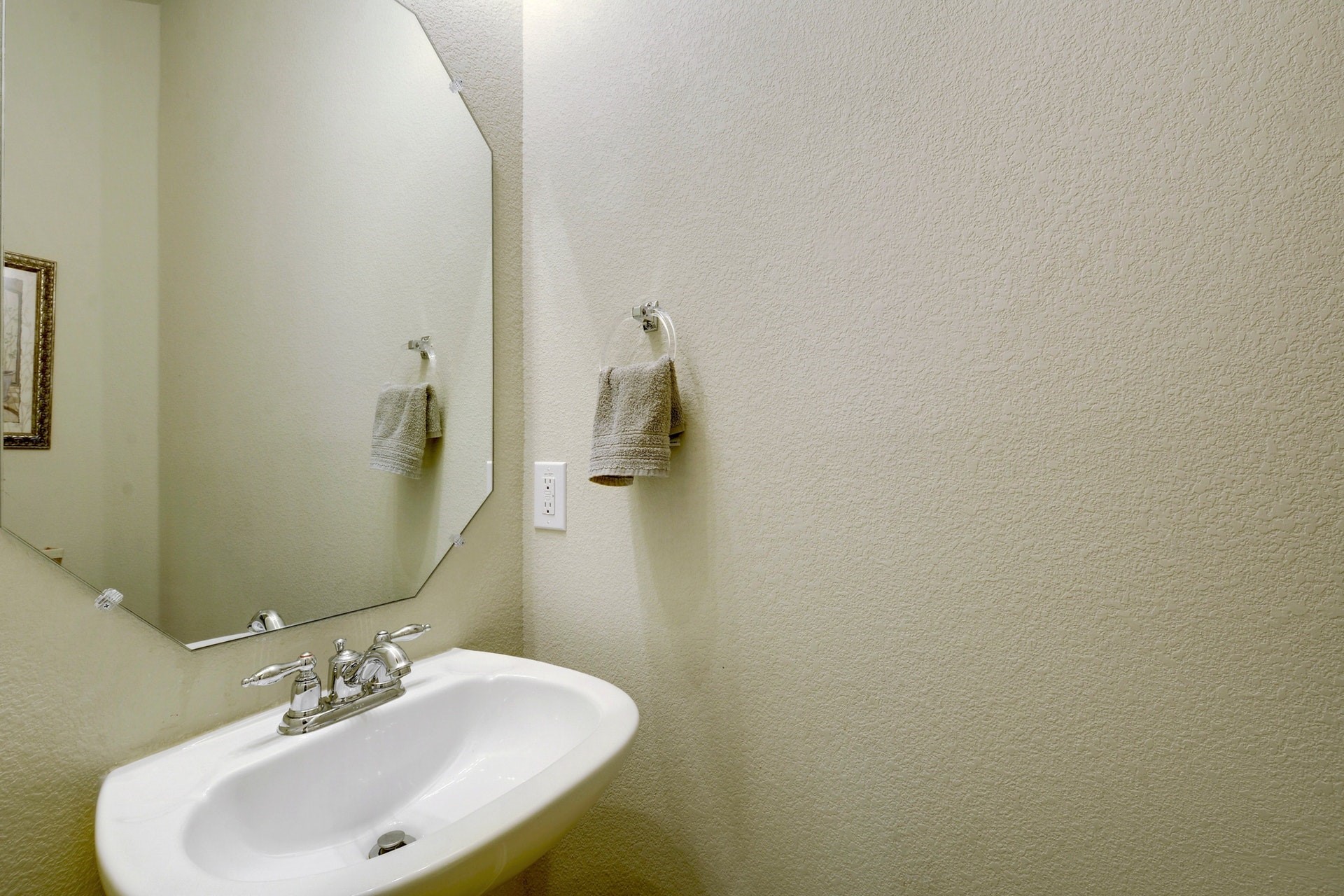 14815 Avery Ranch Boulevard, Unit 1103 Austin, TX 78717 - Photo 12 of 25 a bathroom with a sink and mirror