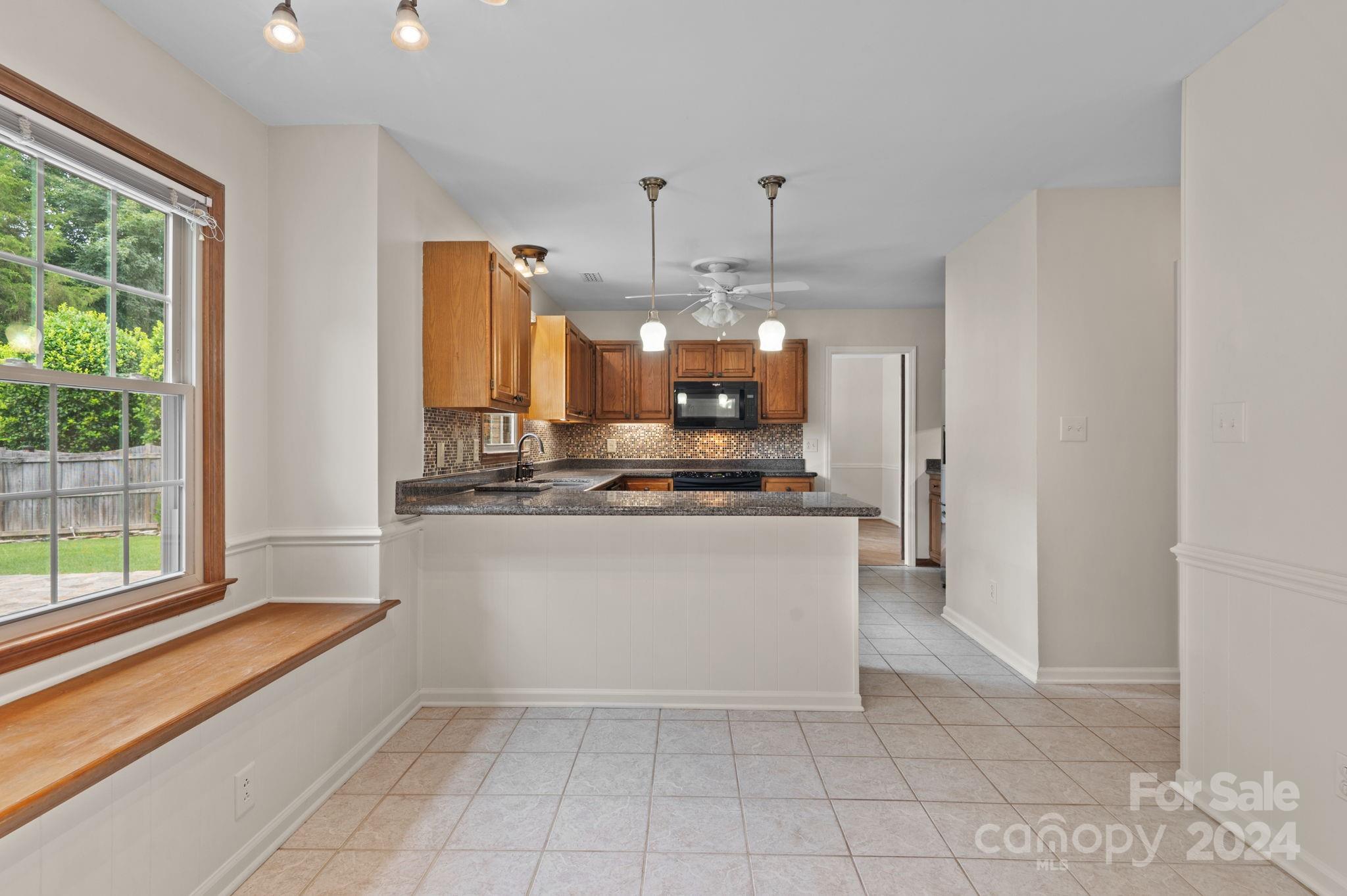 617 Fredricksburg Road Matthews, NC 28105 - Photo 15 of 36 Gallery Image 15