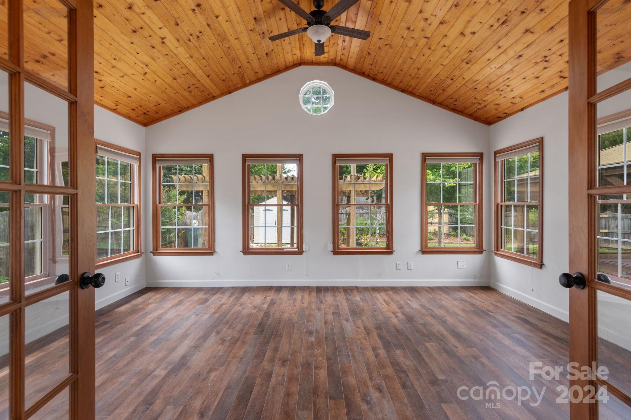 617 Fredricksburg Road Matthews, NC 28105 - Photo 3 of 36 Gallery Image 3