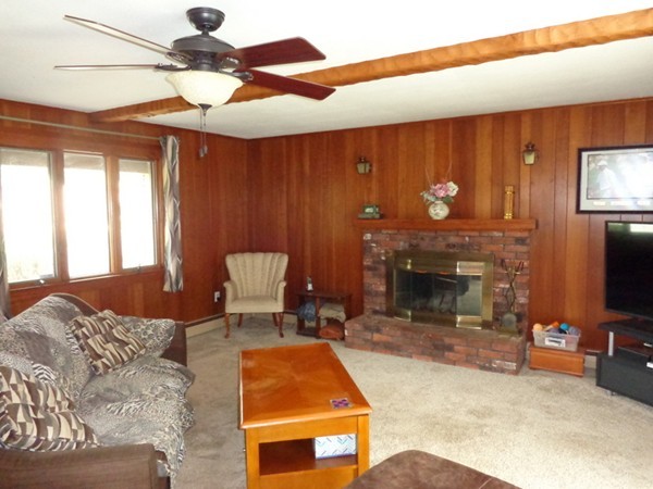 195 Butternut Hollow Road West Springfield, MA 01089 - Photo 8 of 24 Gallery Image 8