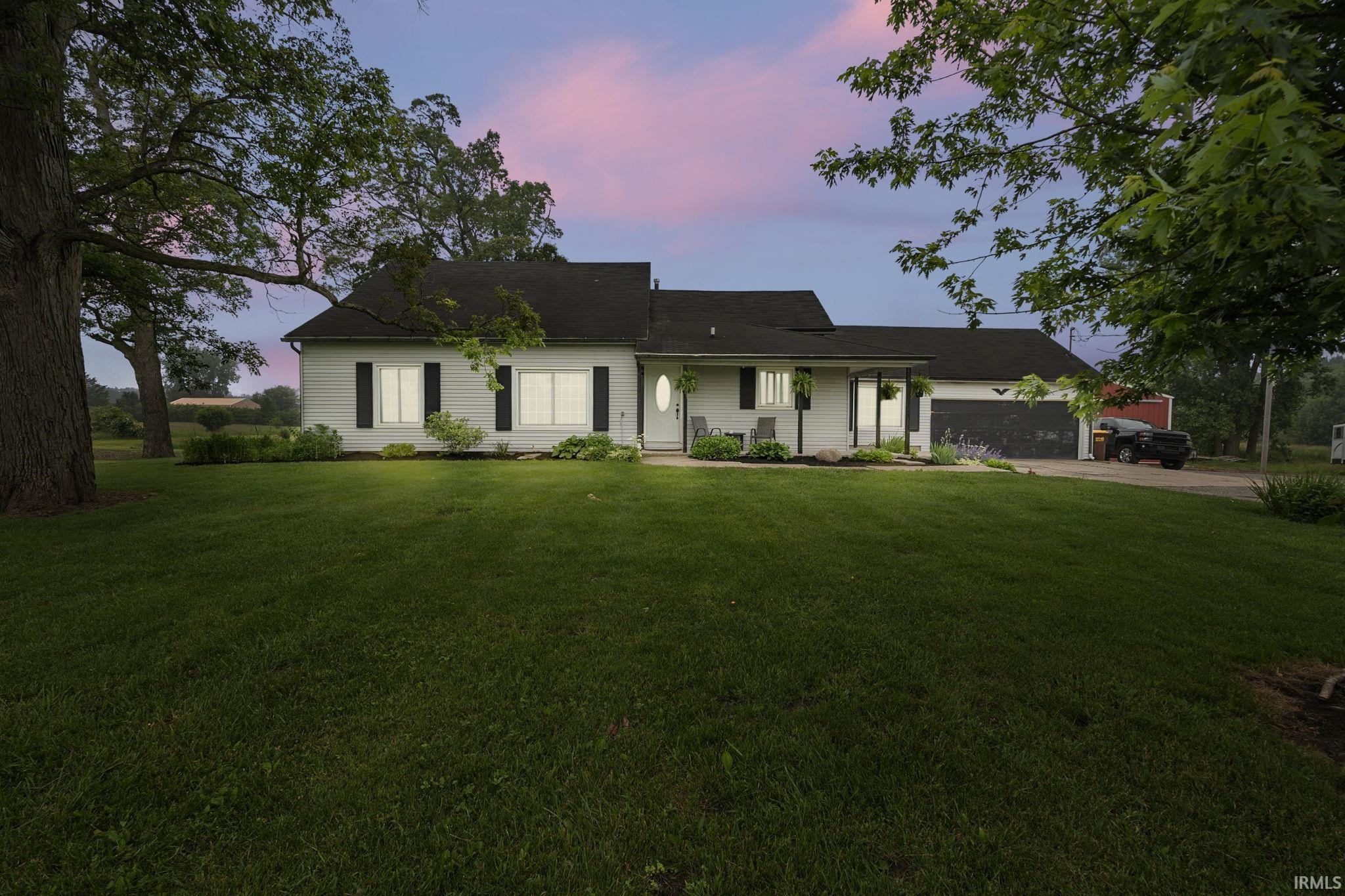 10805 Johnson Road Fort Wayne, IN 46818 - Photo 1 of 35