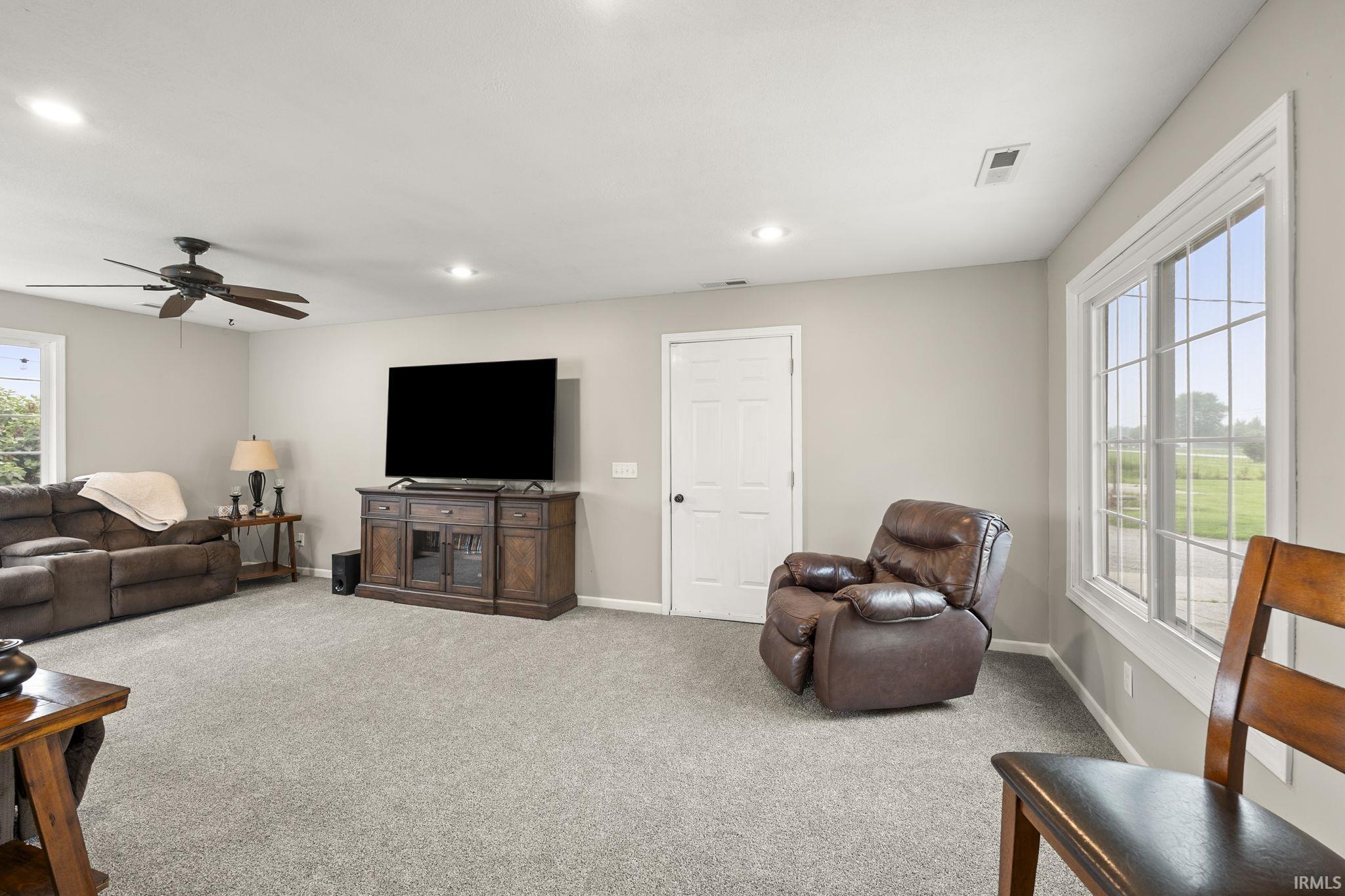 10805 Johnson Road Fort Wayne, IN 46818 - Photo 15 of 35