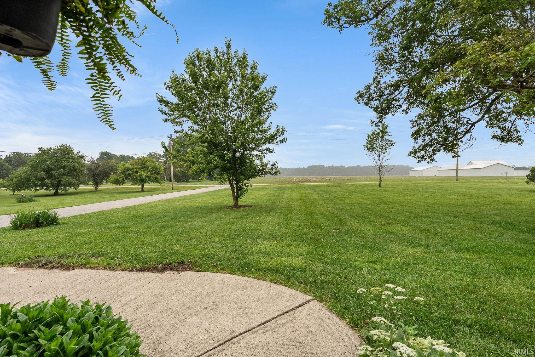10805 Johnson Road Fort Wayne, IN 46818 - Photo 6 of 35