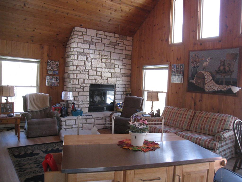 4059 Sand Bay Point Road Sturgeon Bay, WI 54235 - Photo 5 of 11 Gallery Image 5