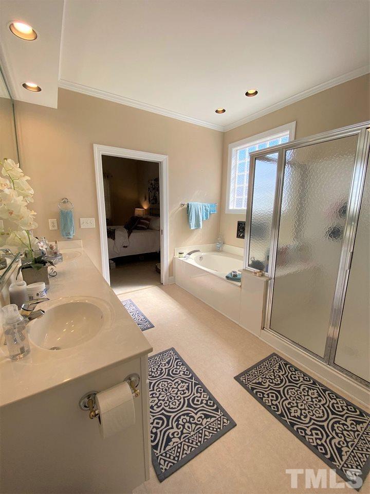 7608 The Pointe Raleigh, NC 27615 - Photo 13 of 24