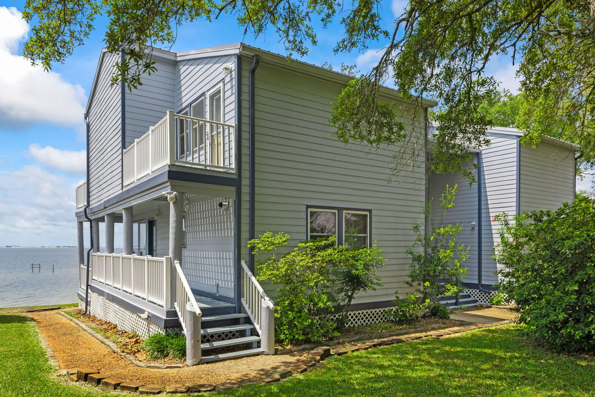 2062 Blue View Court Navarre, FL 32566 - Photo 16 of 74 Blue View-35