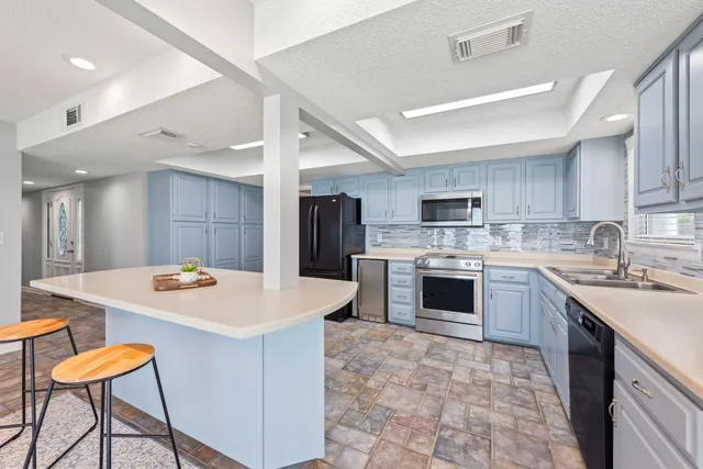 a view of an outdoor space with balcony