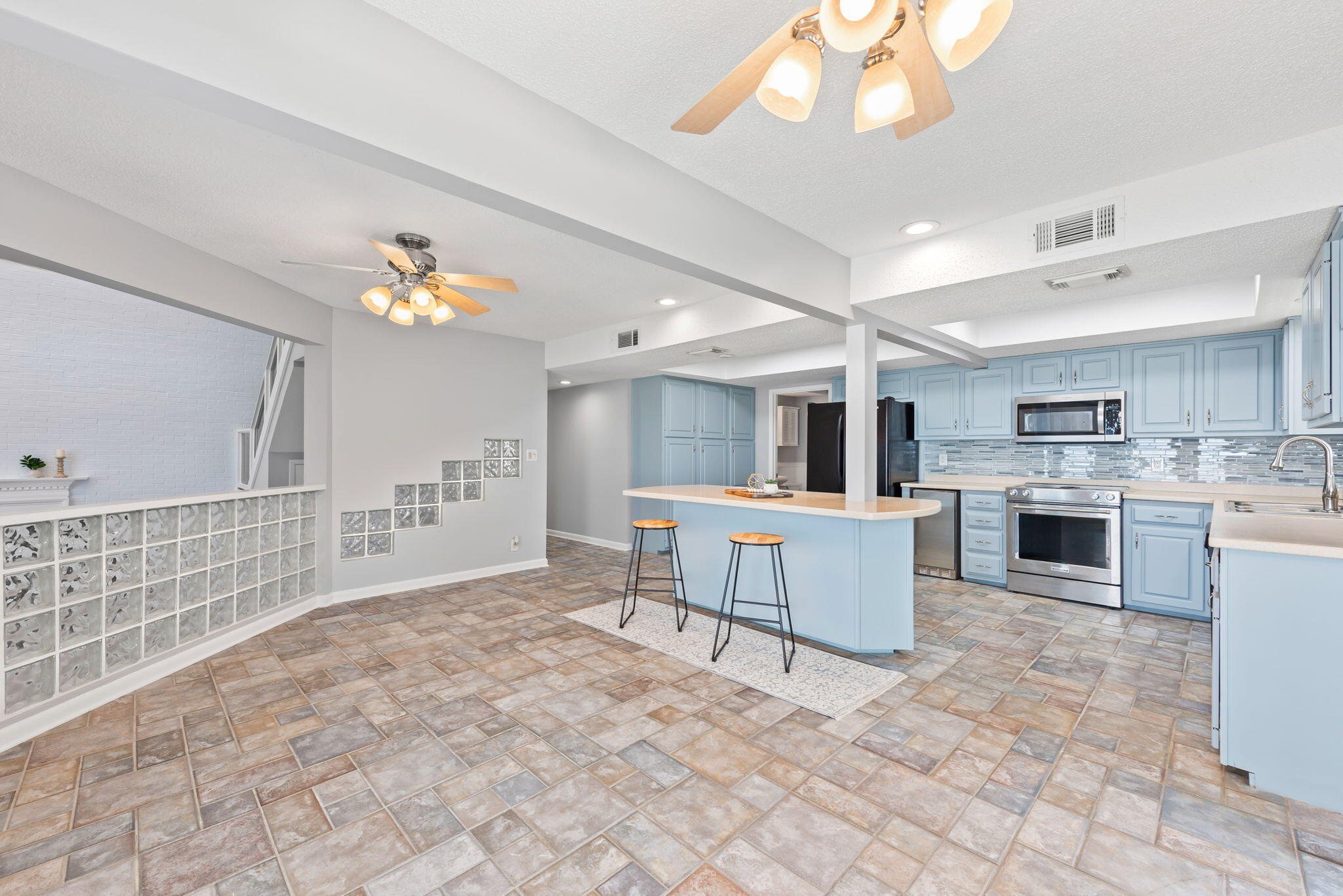 2062 Blue View Court Navarre, FL 32566 - Photo 33 of 74 Blue View-17