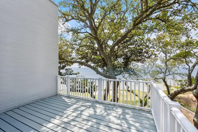 $1,095,000 | 2062 Blue View Court, Navarre, FL 32566