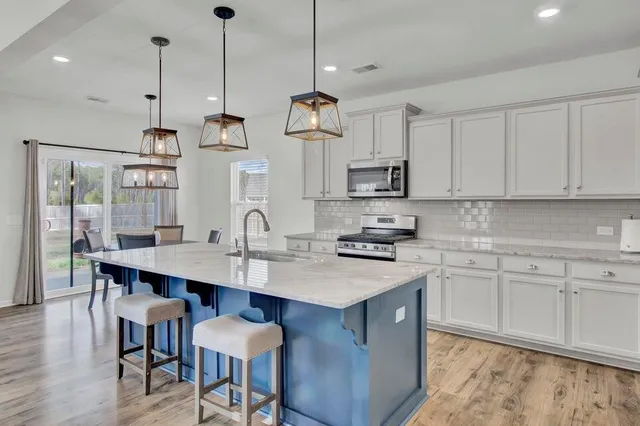 $2,795 | 522 Purple Finch Road, Summerville, SC 29486