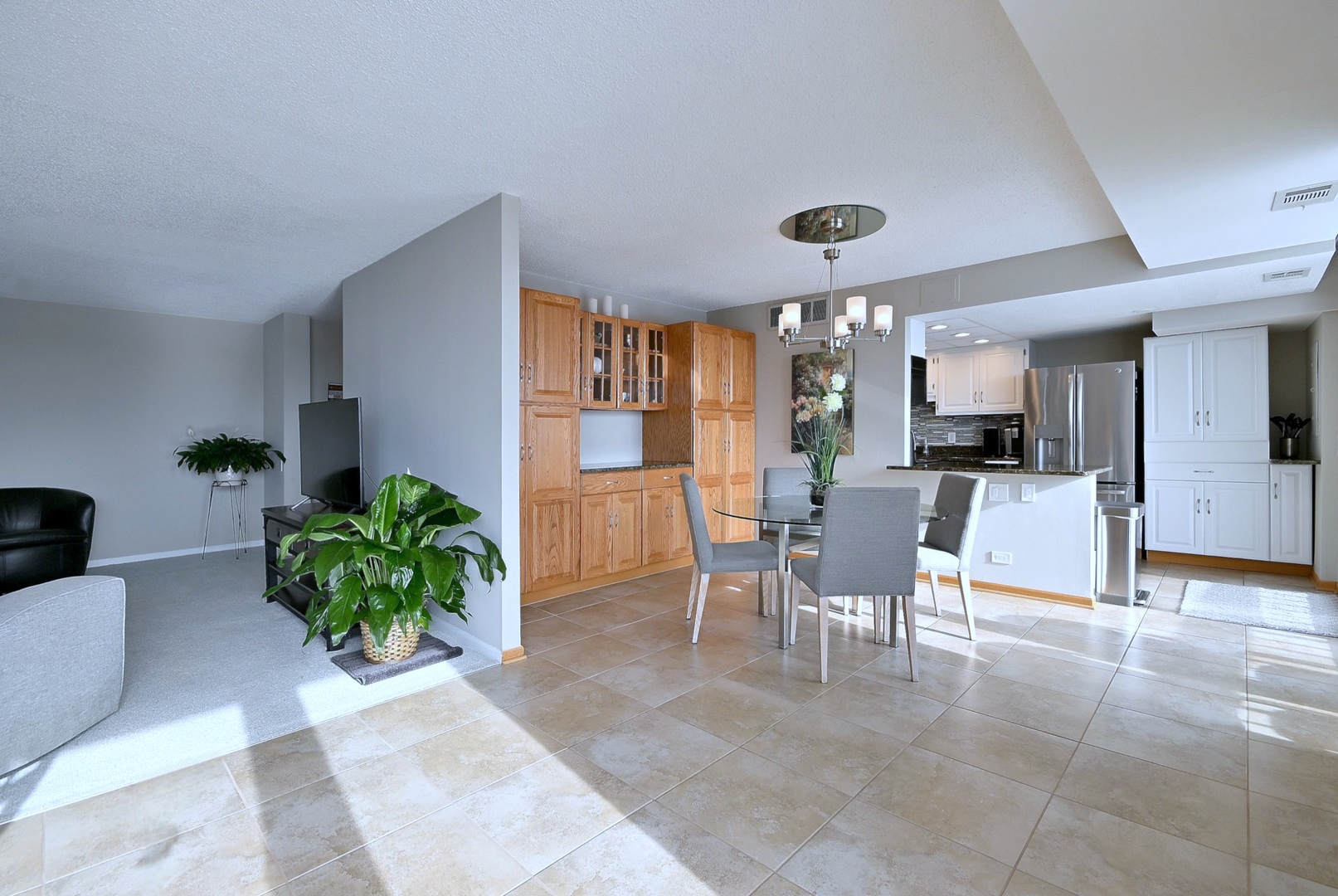 2 South Atrium Way, Unit 606 Elmhurst, IL 60126 - Photo 11 of 52