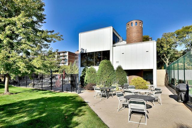 2 South Atrium Way, Unit 606 Elmhurst, IL 60126 - Photo 50 of 52