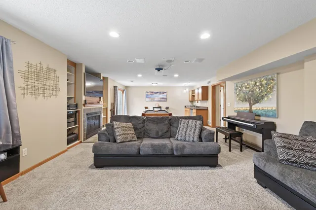 $418,000 | 193 Bobwhite Street, River Falls, WI 54022