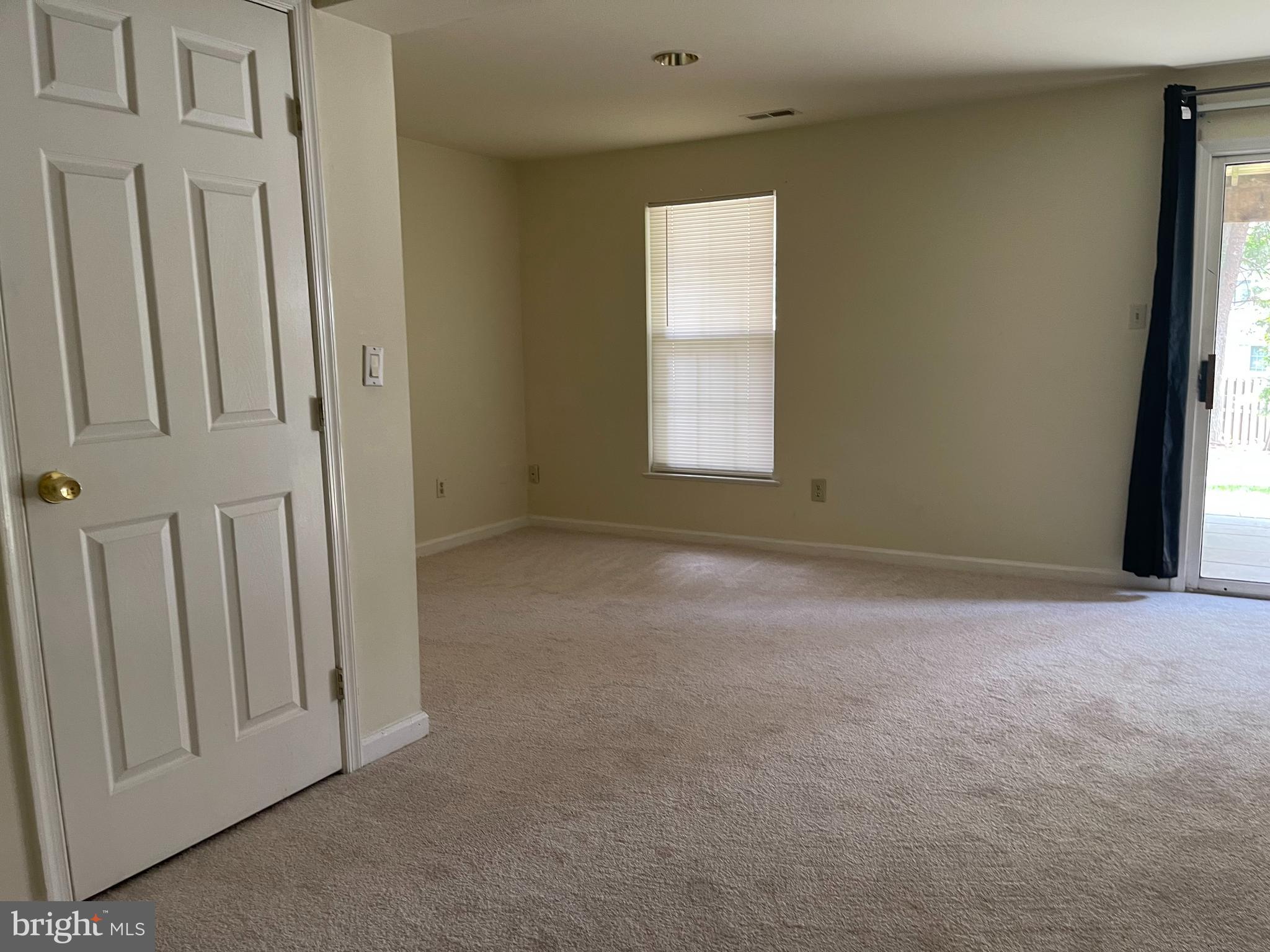 21054 Cornerpost Square Ashburn, VA 20147 - Photo 22 of 27