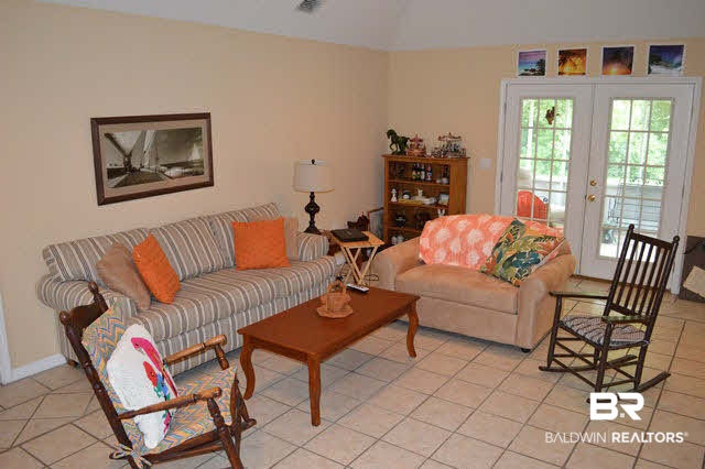 809 Orchard Lane Foley, AL 36535 - Photo 4 of 23 Living Room
