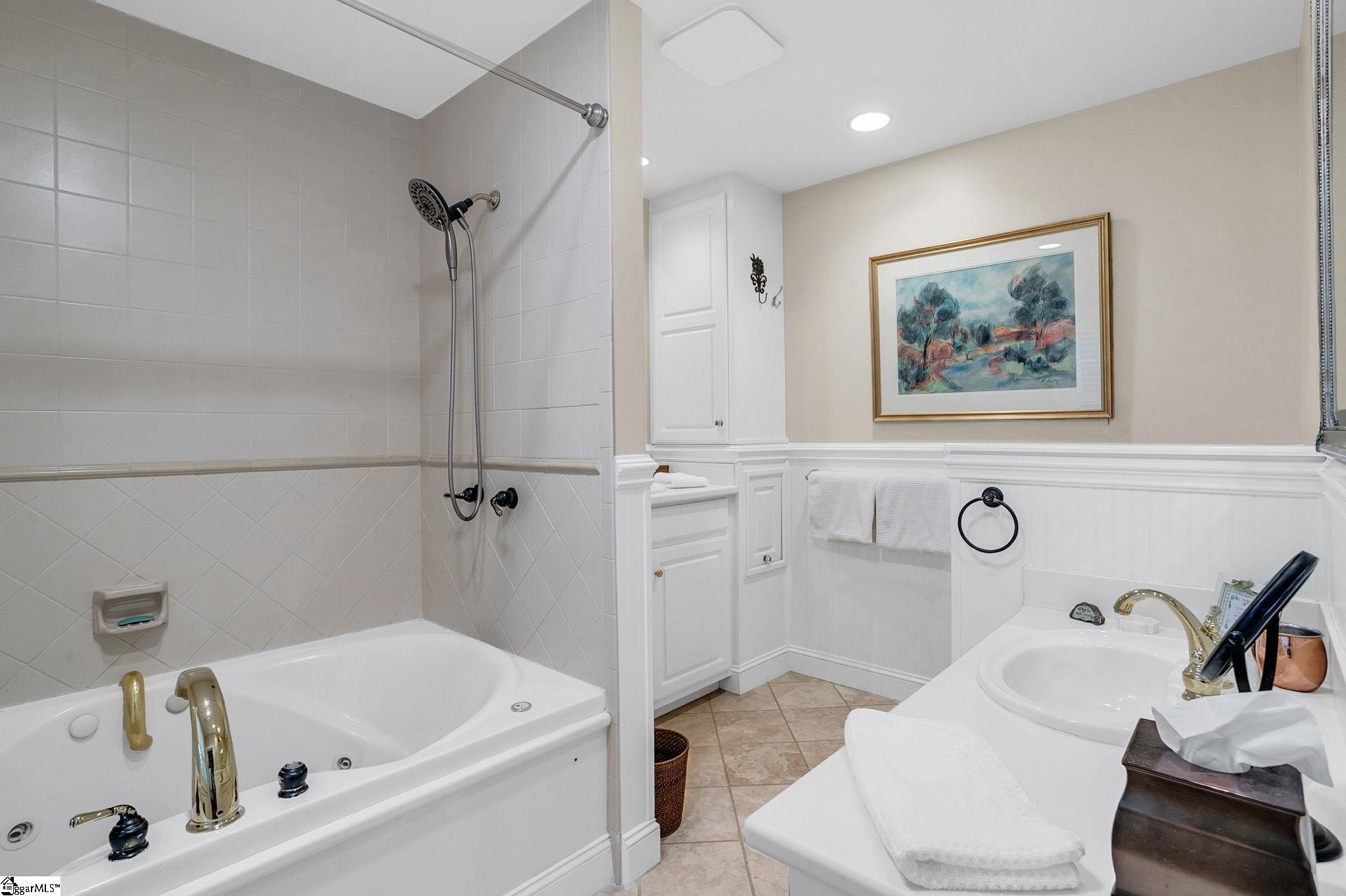 9 Barksdale Road Greenville, SC 29607 - Photo 16 of 49 Gallery Image 16