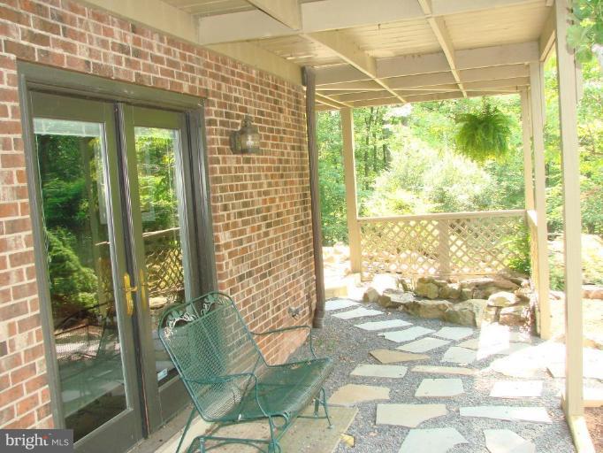 6711 Carters Run Road Marshall, VA 20115 - Photo 4 of 16 a view of a porch