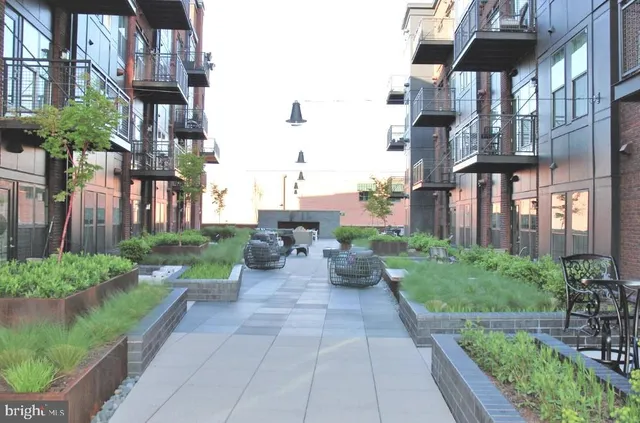 $2,075 | 510 Diamondback Drive, Unit 371, Gaithersburg, MD 20878